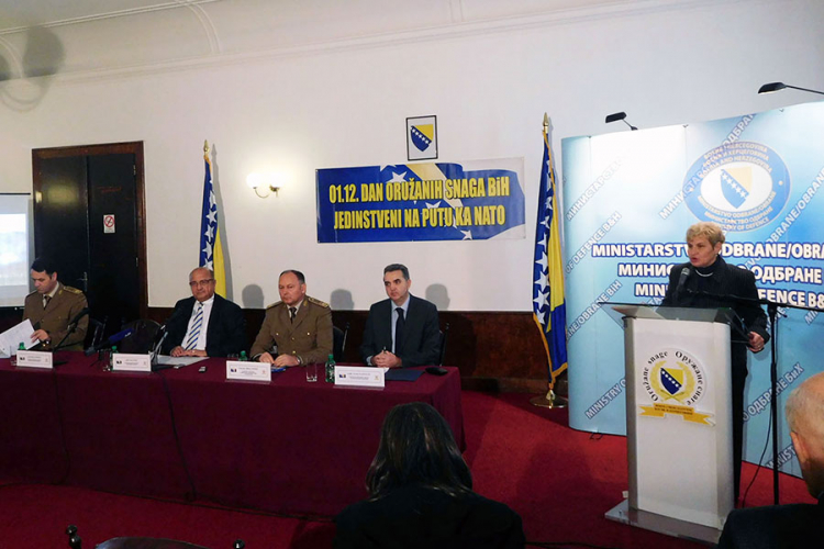 BiH ima deset hiljada tona viška municije i 40.000 komada naoružanja