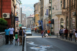 Bačene dvije bombe na kafiće MMA borca Denisa Stojnića