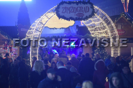 Počela zimska čarolija u Banjaluci (FOTO)