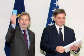 Prva pitanja nisu o popisu, nego o politici