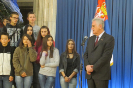 Nikolić ugostio djecu iz Srpske: Vaša porodica je i Srbija i ...