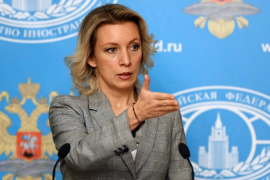 Zaharova: SAD napušta 96 Rusa - diplomata i članova porodica