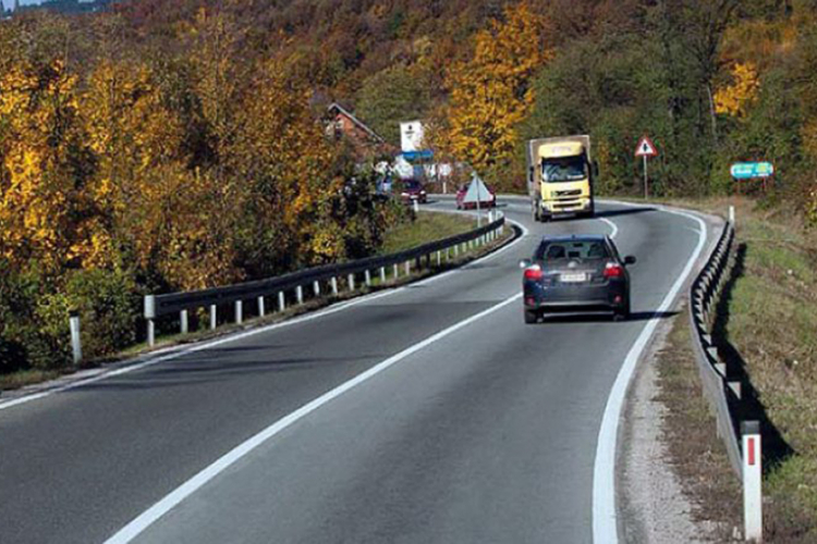 Suvi kolovozi, poledica u višim predjelima