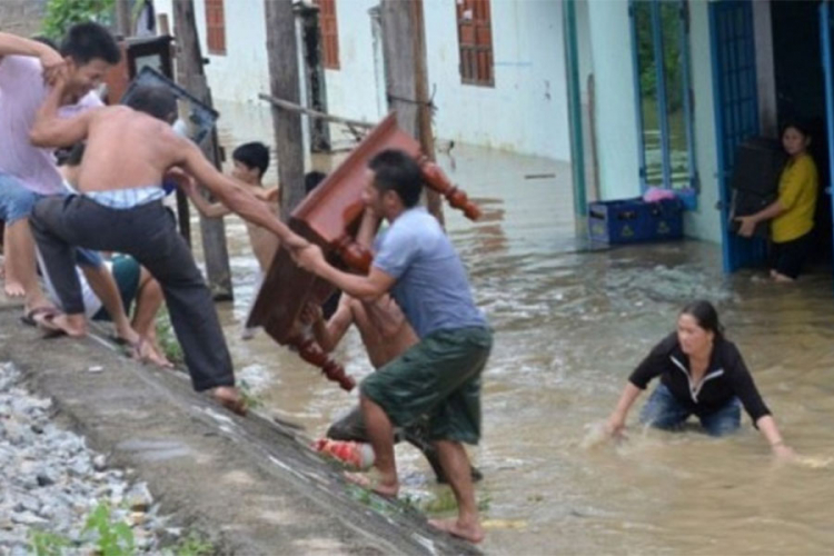 Poplave odnijele 13 života