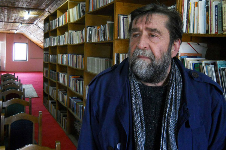 Vlahović: Poezija mora da se vrati čoveku