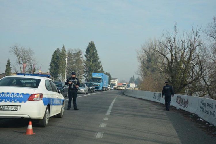 CJB Doboj: Policija izvela pokaznu vježbu