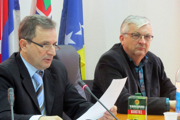 Srebrenica: Fejzić novi predsjednik, raskol u SDA