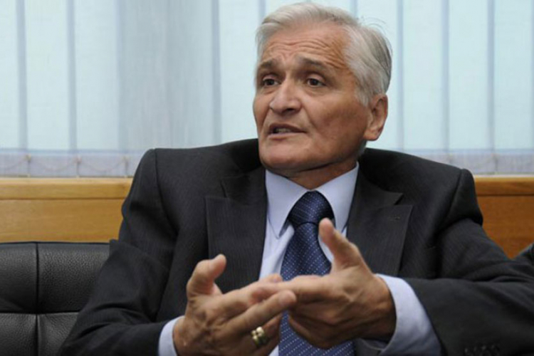 BiH ima šanse, ali bez OHR-a i stranaca u Ustavnom sudu