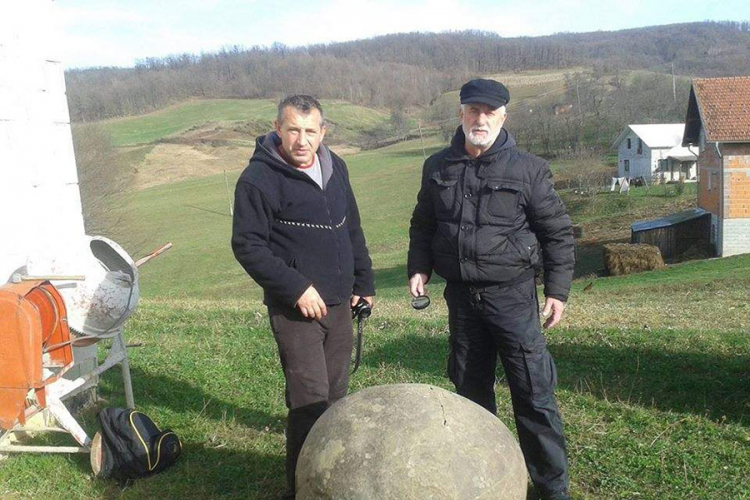 Kamene kugle iz jurskog doba (FOTO)