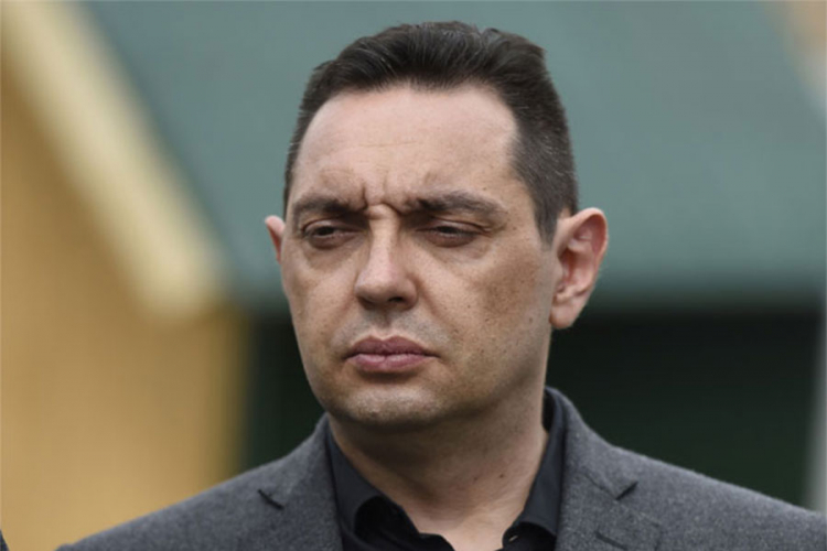 Vulin: U Hrvatskoj se bez problema diže spomenik fašistima