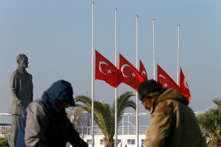 Istanbul: Troje privedeno zbog društvenih mreža i napada