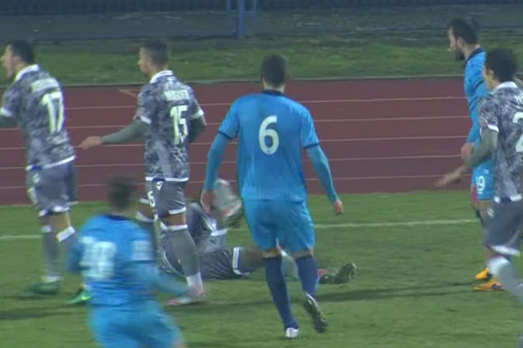Opšta tuča na meču Cibalije i Hajduka (VIDEO)
