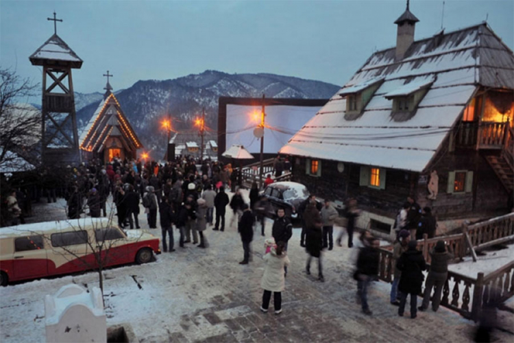 Kustendorf u novom terminu