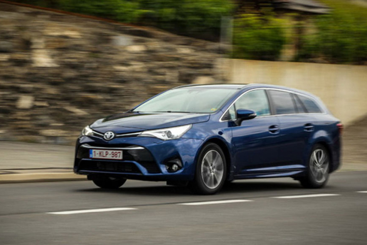 Više od 100.000 Evropljana u novembru sjelo u novi auto