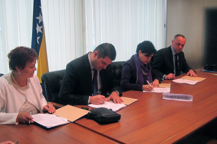 Potpisan Memorandum o zapošljavanju Roma u BiH