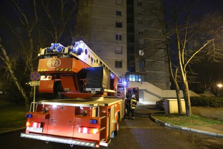 U požaru povrijeđene dvije osobe i vatrogasac