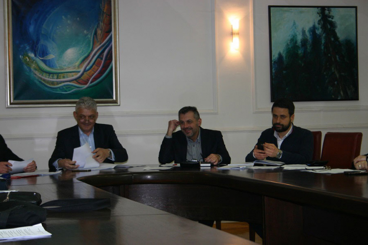 Pred odbornicima Skupštine grada 54 tačke
