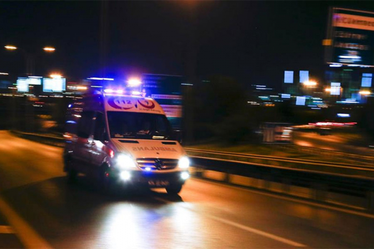 U lančanom sudaru jedna osoba poginula, više povrijeđeno