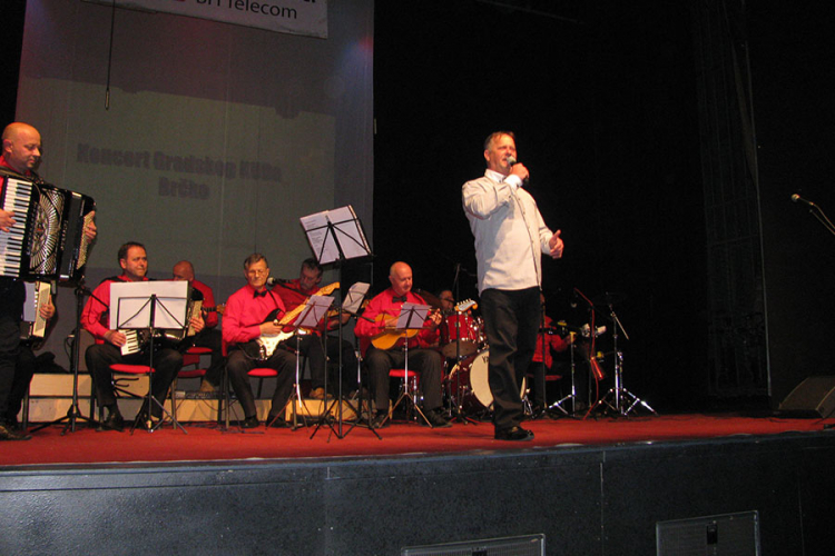 Brčko: Novogodišnji koncert gradskog KUD-a