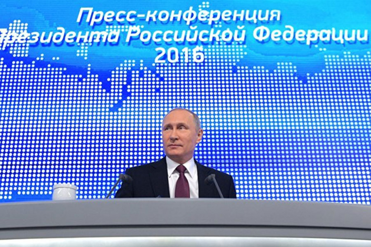 Putin: Terorizam i islam ne treba bez potrebe pominjati u istoj rečenici (FOTO, UŽIVO)