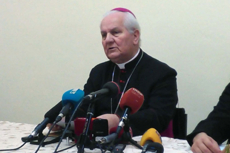 Biskup Komarica čestitao najradosniji praznik