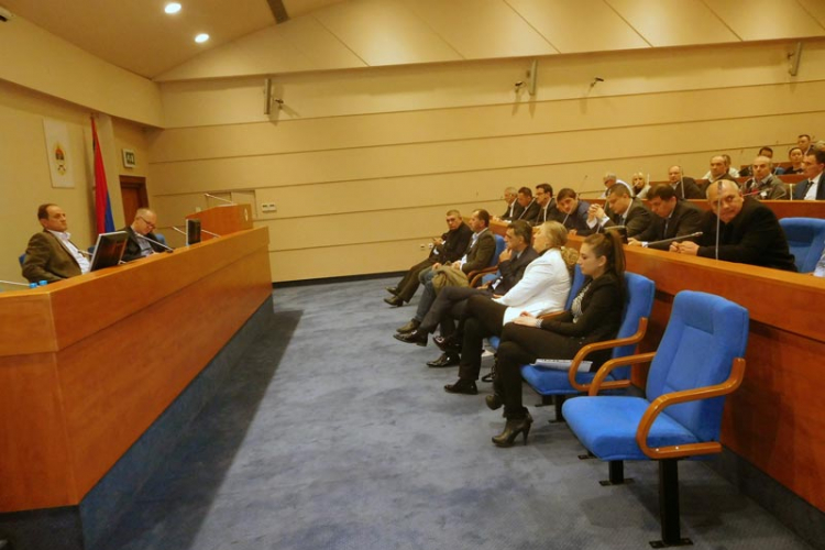  Čavić: Bez promjene politike stranke
