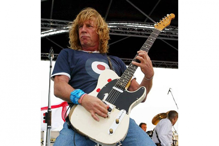 Preminuo Rick Parfitt, gitarista banda Status Quo
