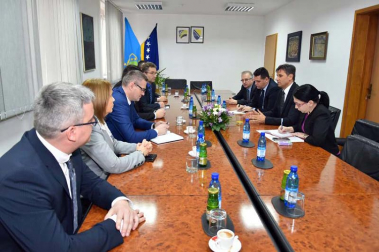Novalić: Veliki potencijal za razvoj Tuzle