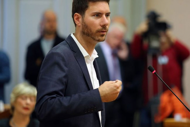 Pernar: Mnogo toga je čudno oko Berlina, napad namješten?