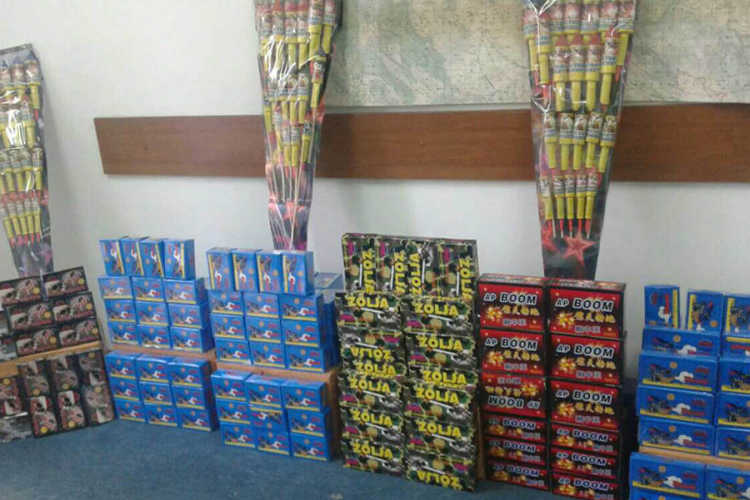 Oduzeto 13.790 petardi i 63 rakete