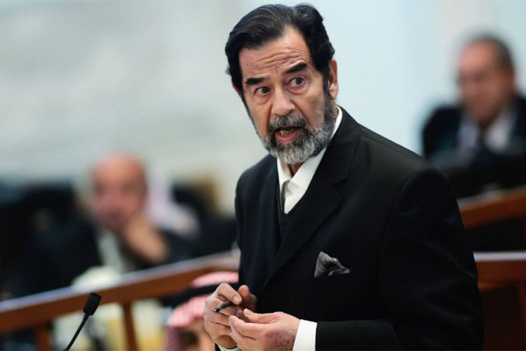 Deset godina poslije ubistva, Sadam Husein i dalje proganja SAD