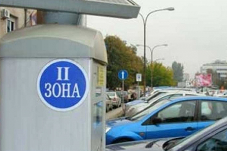 Počela naplata parkinga putem SMS poruka