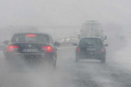 Tokom noći evakuisano 113 ljudi iz zametenih vozila u Srbiji
