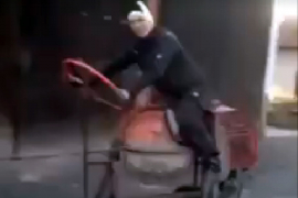 Mješalica za malter kao prevozno sredstvo (VIDEO)