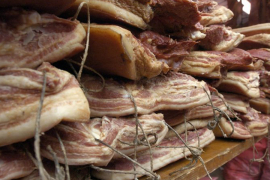 Pohapšeni nakon krađe slanine iz sušnice
