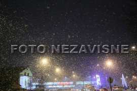 Banjaluka: Snijeg napadao već nekoliko centimetara, saobraćaj usporen ...