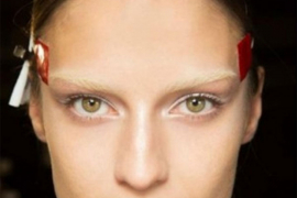 Beauty trend zime: Svijetle obrve