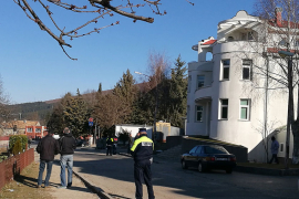 "Kašikara" bačena ispred kuće ljekara