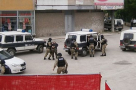 Akcija "Registrator" u Bihaću: Uhapšeno 13 radnika Zavoda za ...