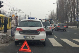 Sjekli smrskani audi da izvuku tijelo vozača