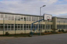 Osnovnoj školi "Glamoč" potrebne knjige za biblioteku