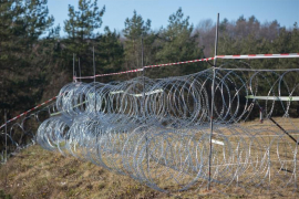 Slovenačka vojska uklanja žilet žicu na granici sa Hrvatskom