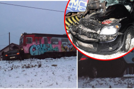 Auto u kojem su bili majka i dijete voz gurao 50 metara (FOTO, VIDEO)