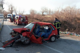 Težak udes kod Čapljine: Vatrogasci izvlačili vozača, povrijeđeni ...
