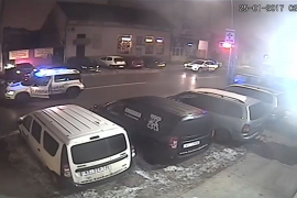 Policajca i njegovu ženu udarili preko 100 puta, pa pucali u njih ...