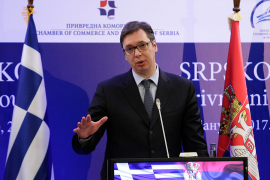 Vučić: Ne razmišljamo o uvođenju vojnog roka, već o modernizaciji