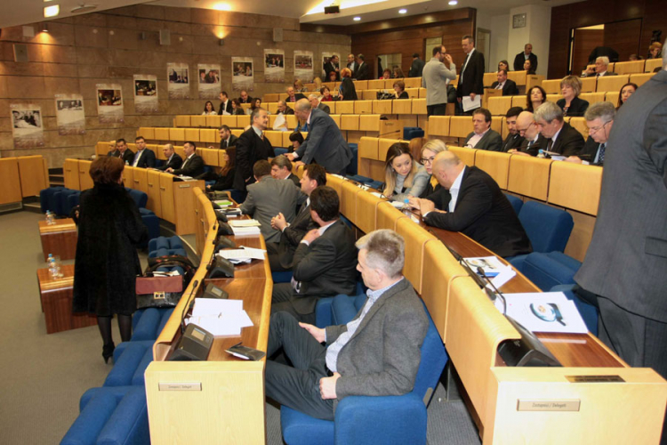 Parlament FBiH: Niz zakona iz 2016. čeka na usvajanje