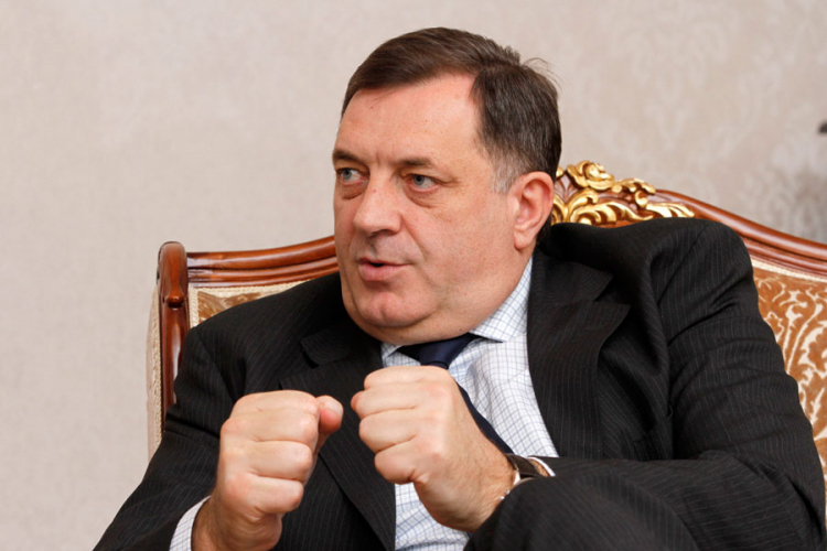 Dodik: Cijeli puk ili ništa