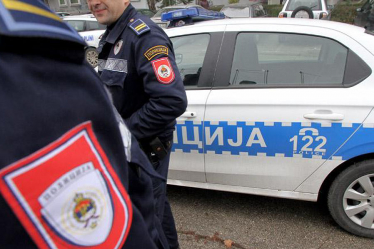 Gradiška: Sletio s puta i poginuo
