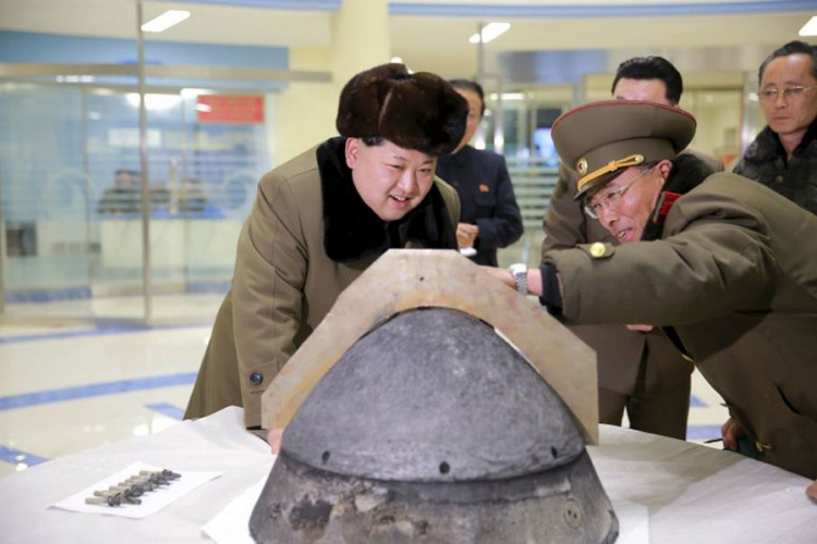 Seul: Kim Džong Un ima plutonijuma za 10 nuklearnih bombi